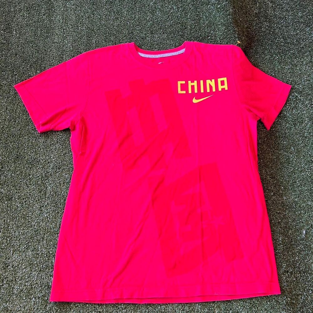 Nike Men's Red T-shirt